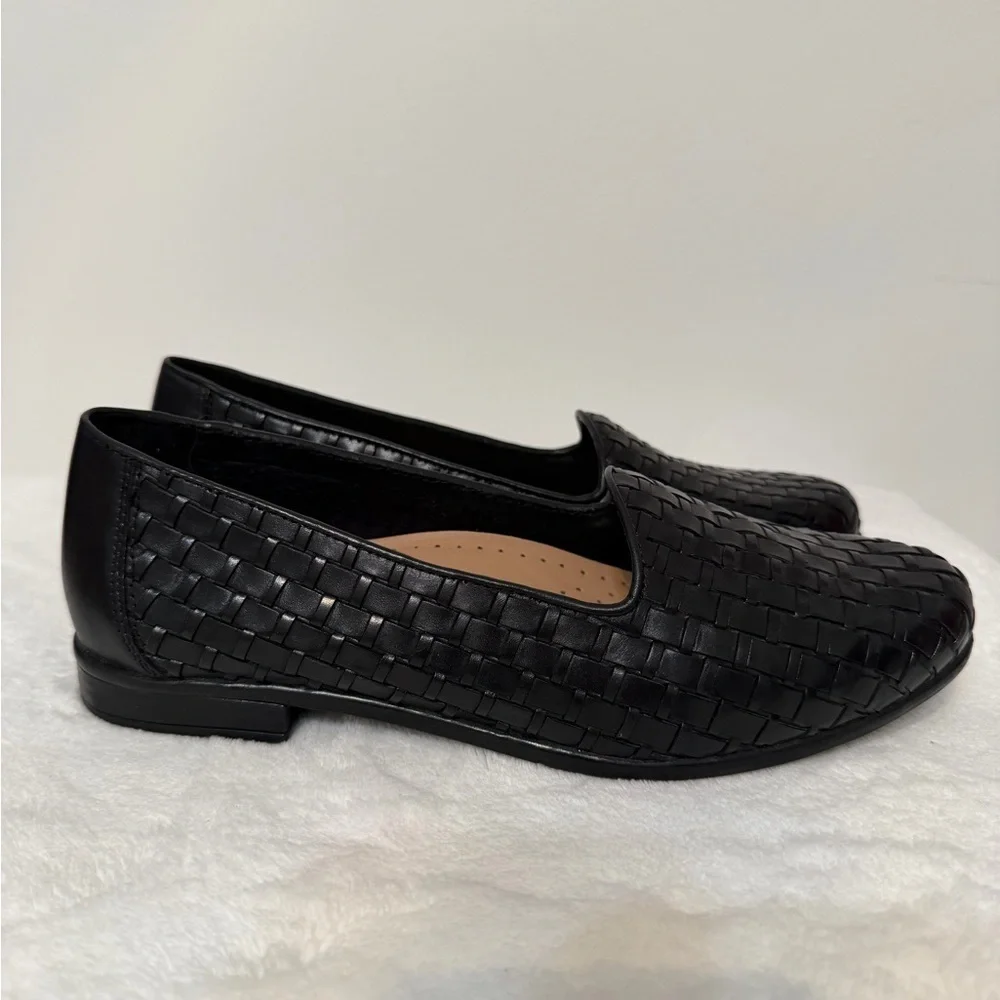 Trotters Black Woven Leather Flats